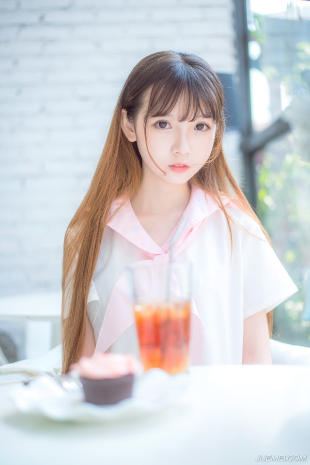 一杆银枪，万点寒光，所过之处，江东将士无一合之敌。